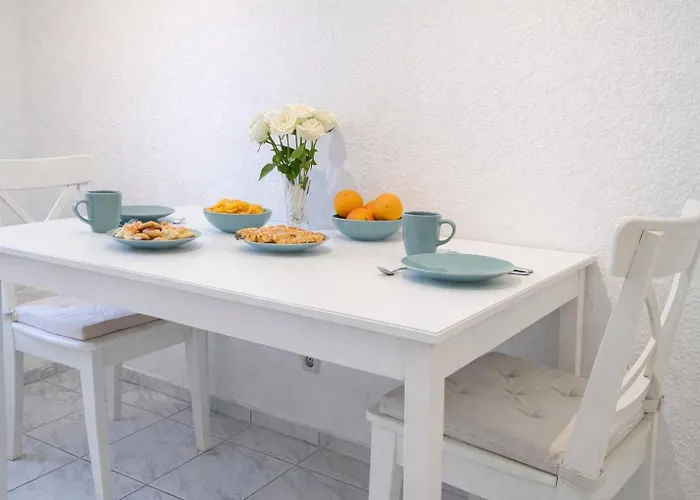 Lägenhet Gemuetliche 2-zimmer Mit Balkon