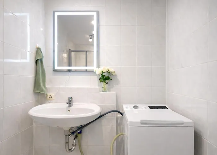 Lägenhet Gemuetliche 2-zimmer Mit Balkon *